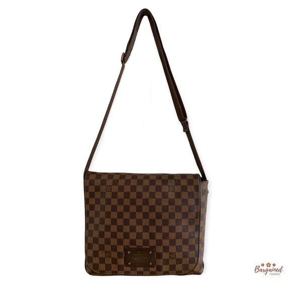 Authentic Louis Vuitton Damier Ebene Coated Canvas Brooklyn MM Crossbody Bag - Picture 1 of 15